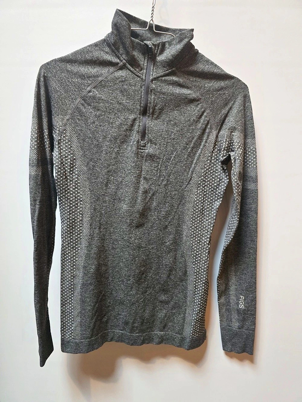 FIGS Graphite Salta Performance 1/4 Zip Long-Sleeve Underscrub - XS